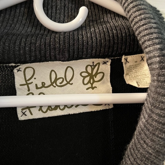 Anthropologie sweater - Picture 3 of 4